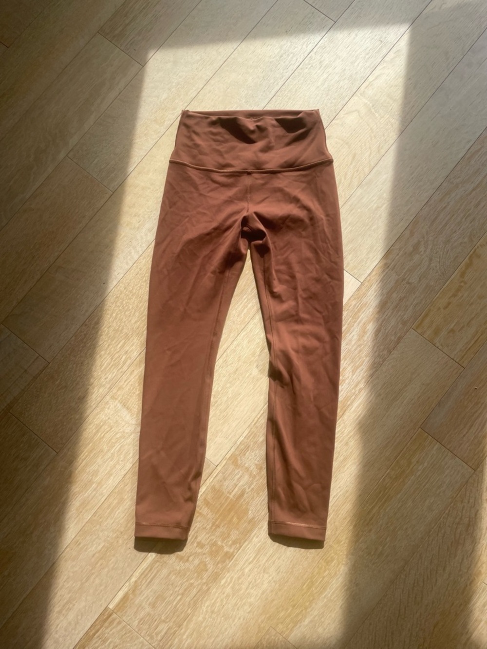 lululemon athletica Roasted Brown High-Rise Leggings - Wunder Train (never worn)